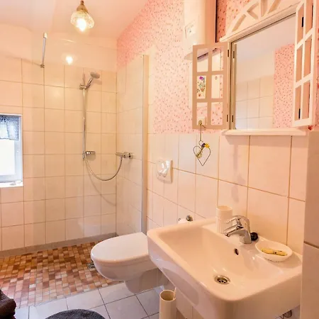 Schwesterherz Im Schlafrock In Merxleben Bad Langensalza Extérieur photo